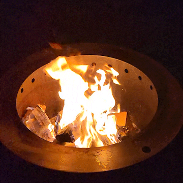 Smokeless_fre_pit_burning - Fire Maestro