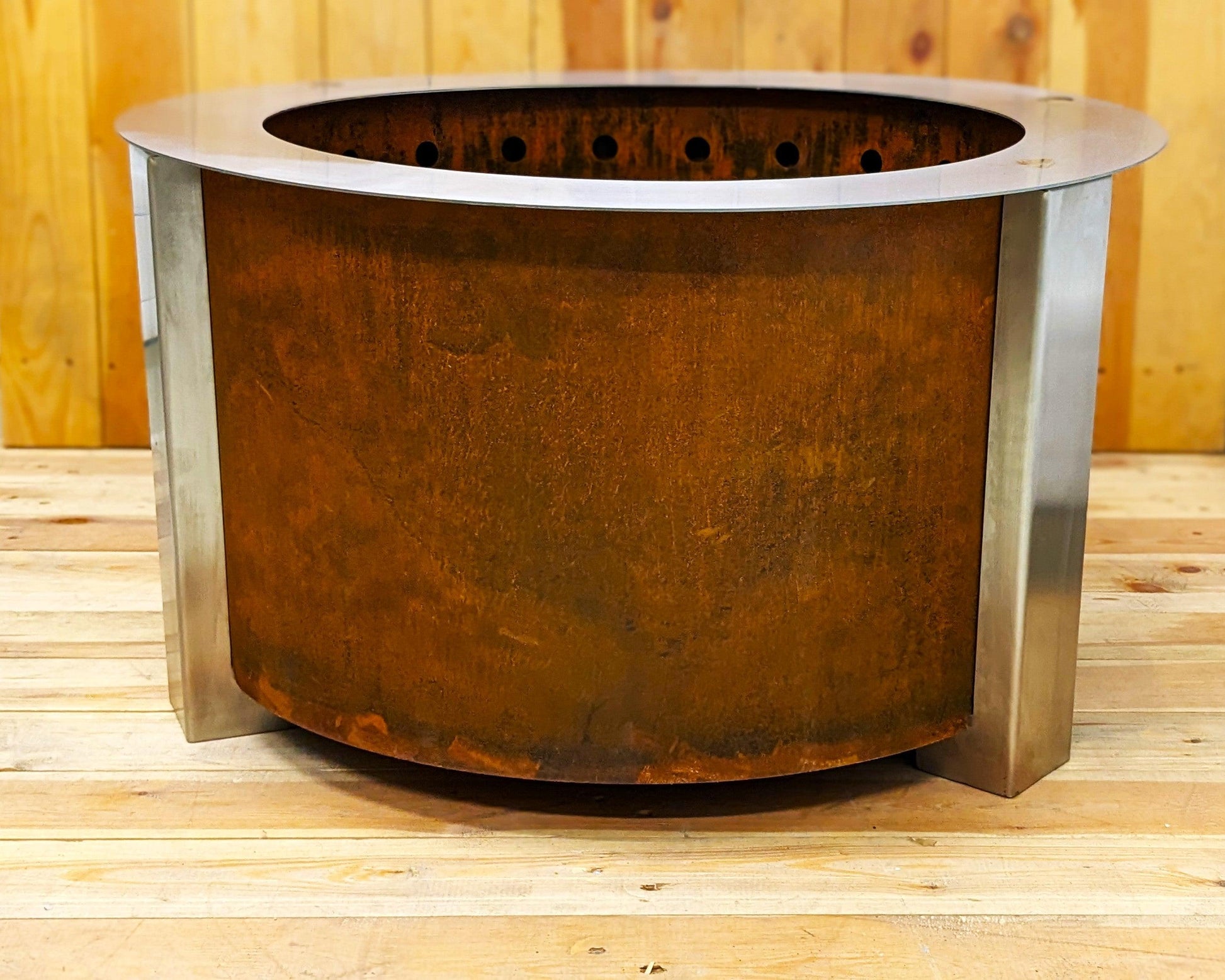 Backyard Pro Smokeless Fire Pit - Fire Maestro