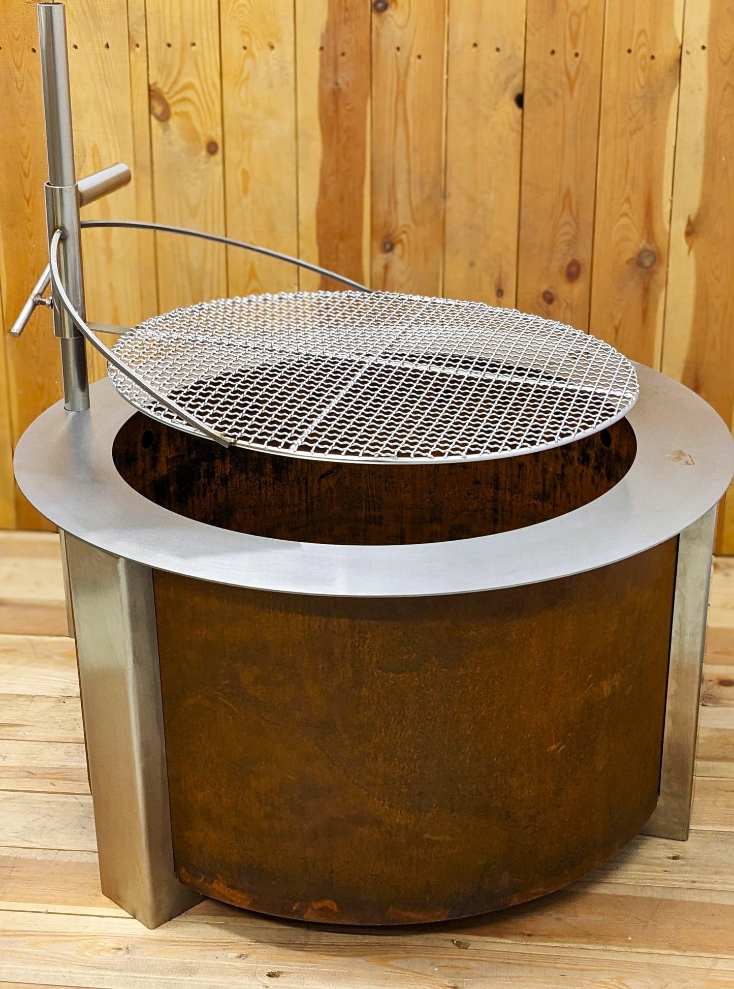 Backyard Pro Smokeless Fire Pit - Fire Maestro